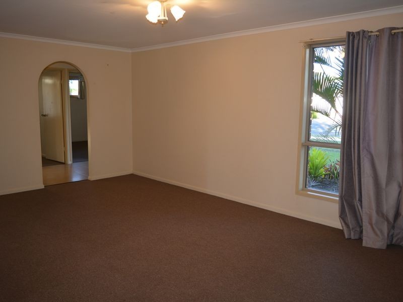 51 Mccarthy Street, Avenell Heights QLD 4670