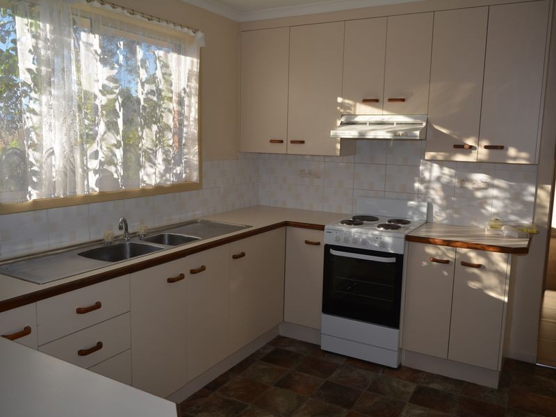 51 Mccarthy Street, Avenell Heights QLD 4670