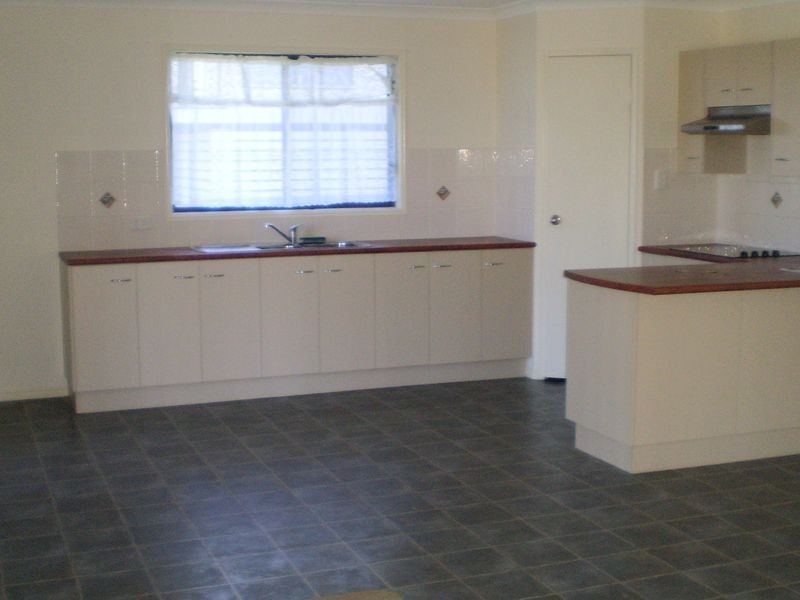 8 Spray Street, Burnett Heads QLD 4670