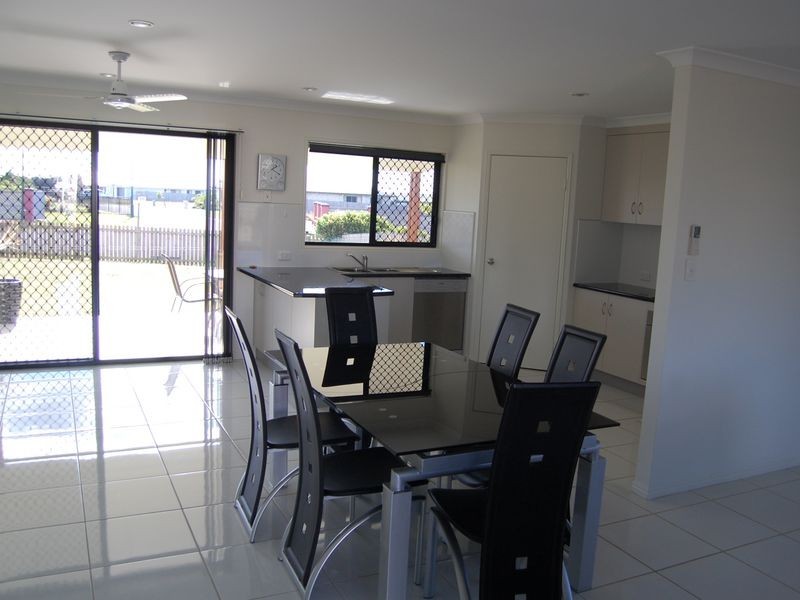 29/5 Robert John Circuit, Coral Cove QLD 4670