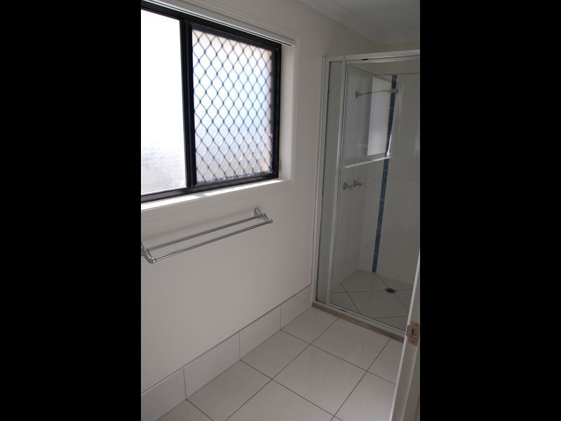 29/5 Robert John Circuit, Coral Cove QLD 4670