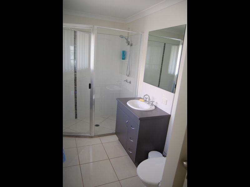 29/5 Robert John Circuit, Coral Cove QLD 4670