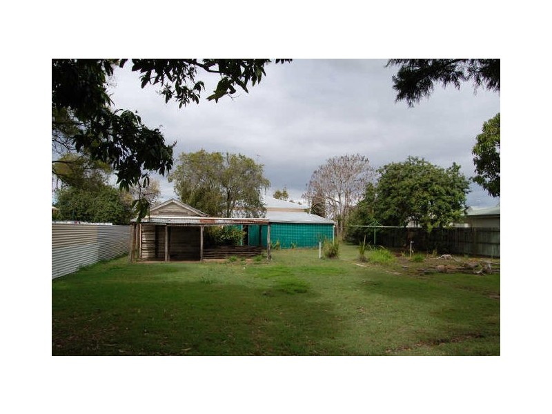 367 Bourbong Street, Millbank QLD 4670