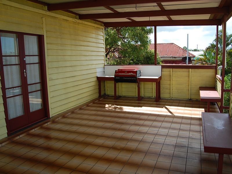 8 Alexandra Street, Bundaberg East QLD 4670