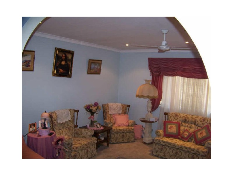 6 Newitt Street, Thabeban QLD 4670