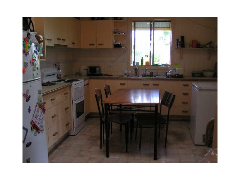 38 Anderson Street, Avenell Heights QLD 4670