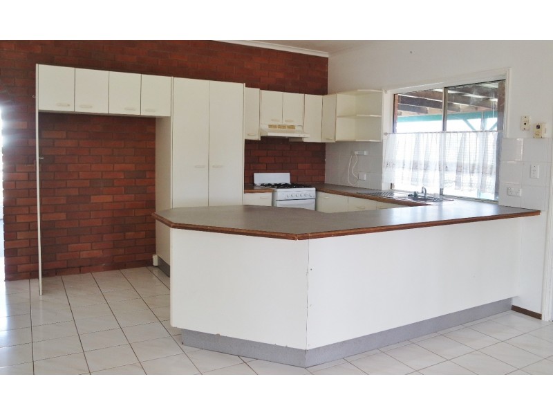 8 Munckton Court, Innes Park QLD 4670