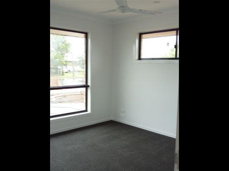 Avenell Heights QLD 4670