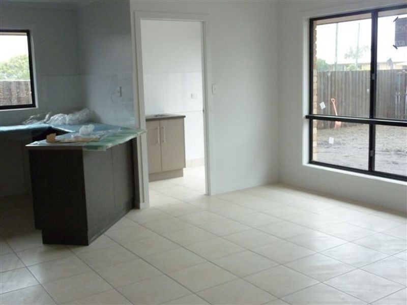 Avenell Heights QLD 4670