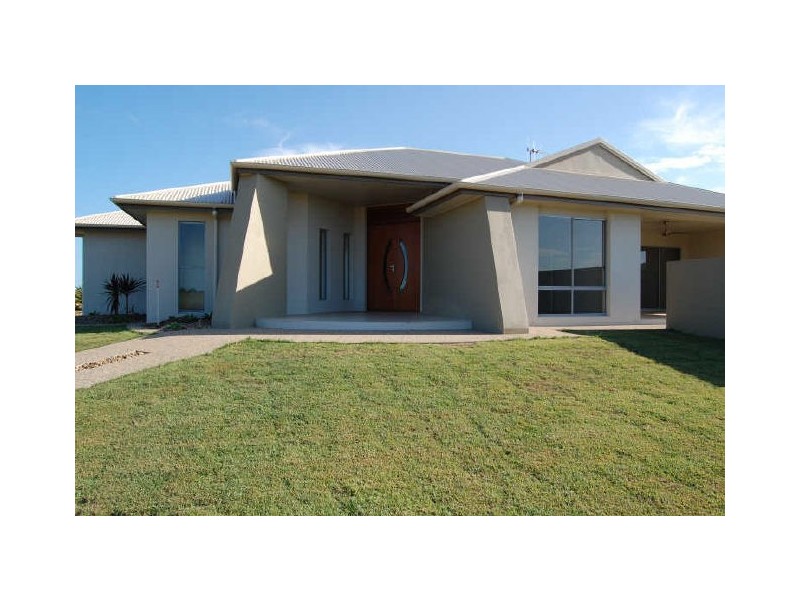2 Parkside Parade, Bargara QLD 4670