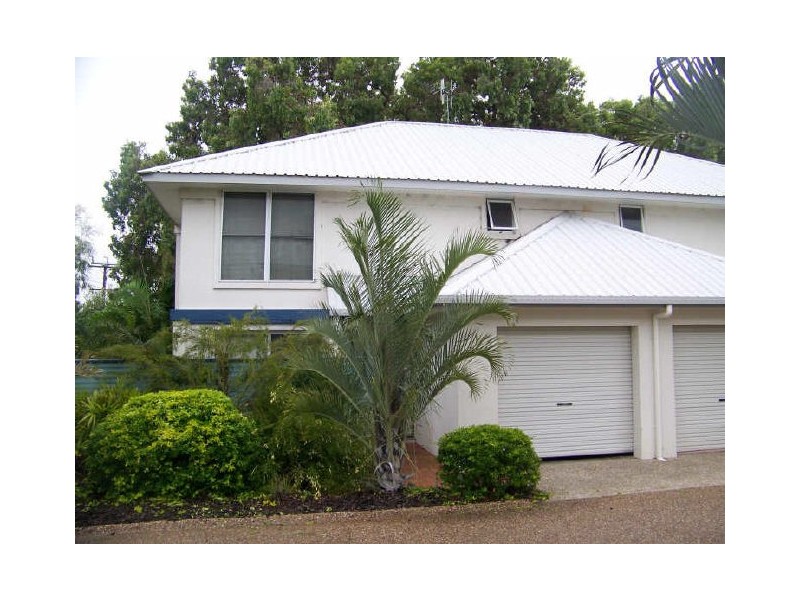 1/2 Sylvan Drive, Moore Park QLD 4670