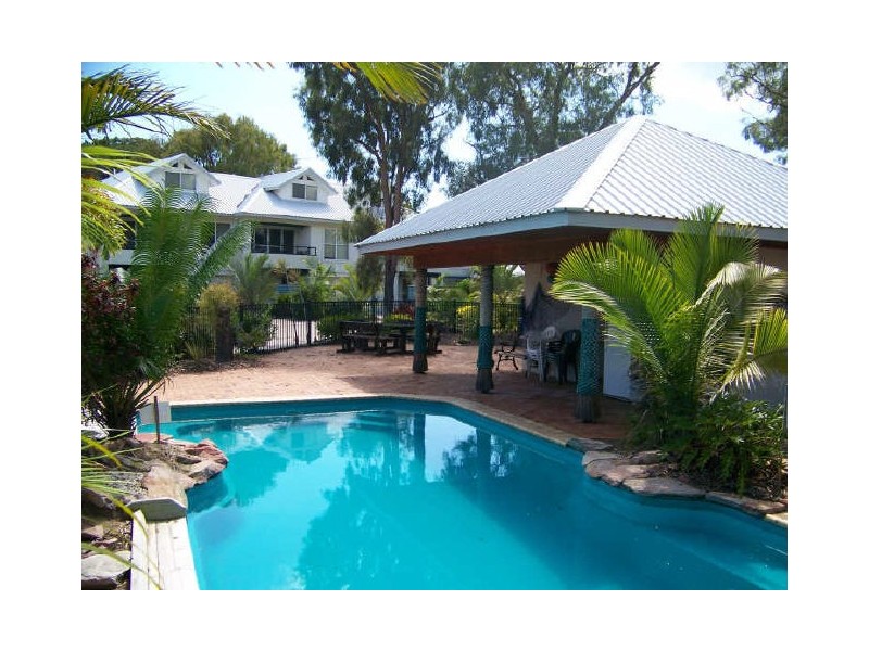 1/2 Sylvan Drive, Moore Park QLD 4670