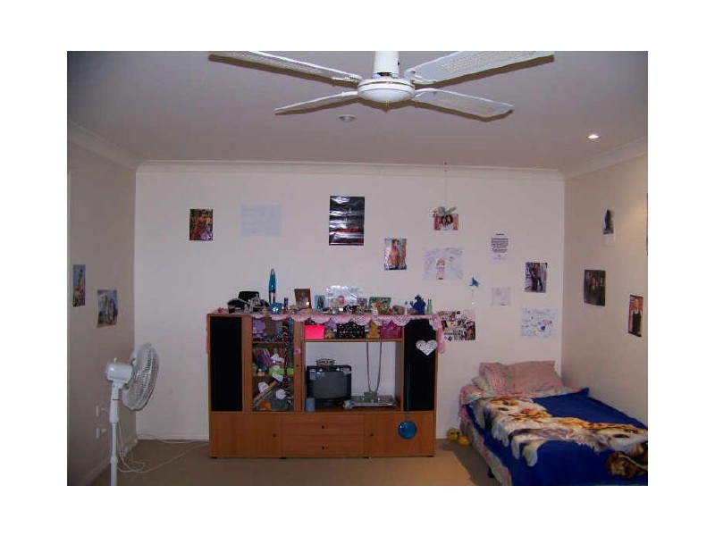 1/2 Sylvan Drive, Moore Park QLD 4670