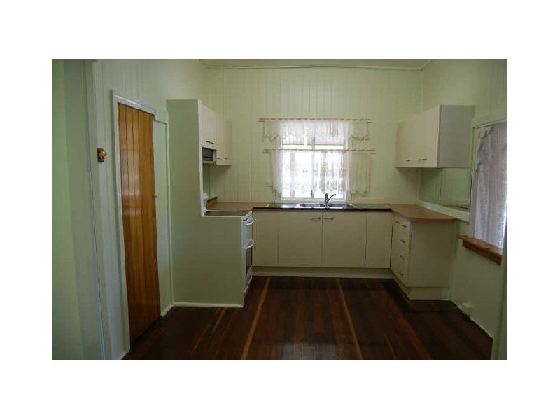 8 Tallon Street, Bundaberg North QLD 4670