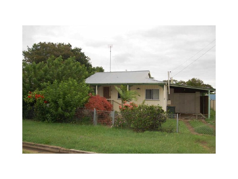 7 Morrison Street, Bundaberg East QLD 4670