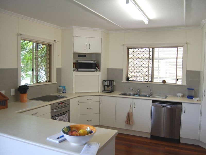 35 Baker Street, Kepnock QLD 4670