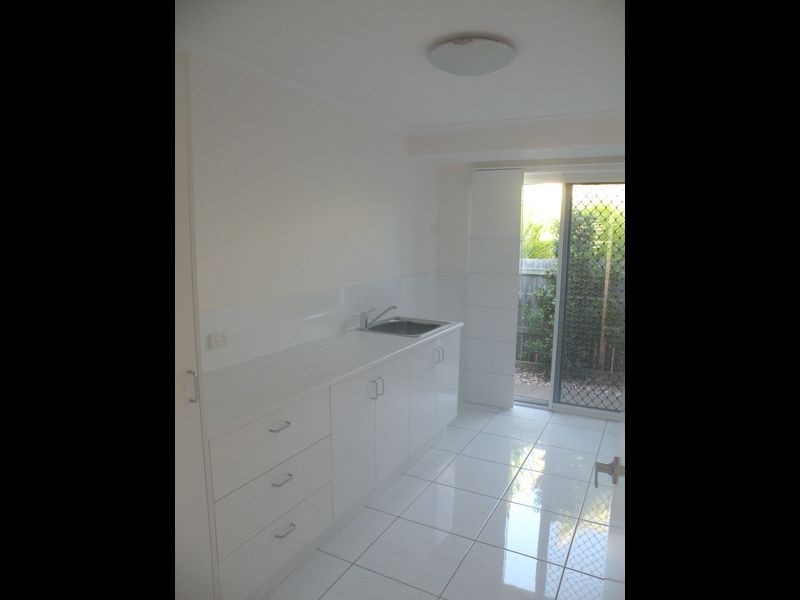 37 Bisdee Street, Coral Cove QLD 4670