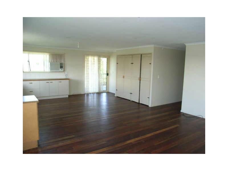 15 Scott Street, Burnett Heads QLD 4670