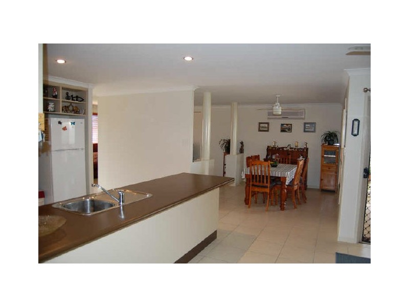 6 Voss Court, Millbank QLD 4670