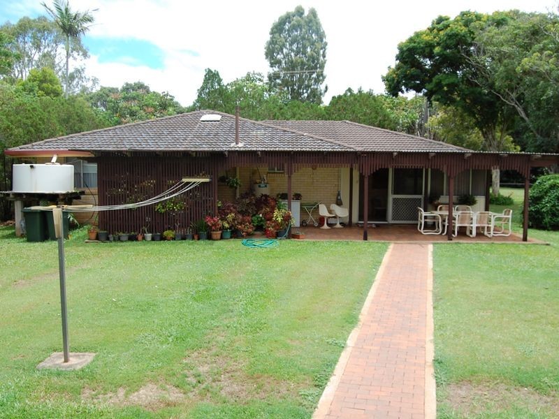 8 Rosedale Road, Bundaberg North QLD 4670
