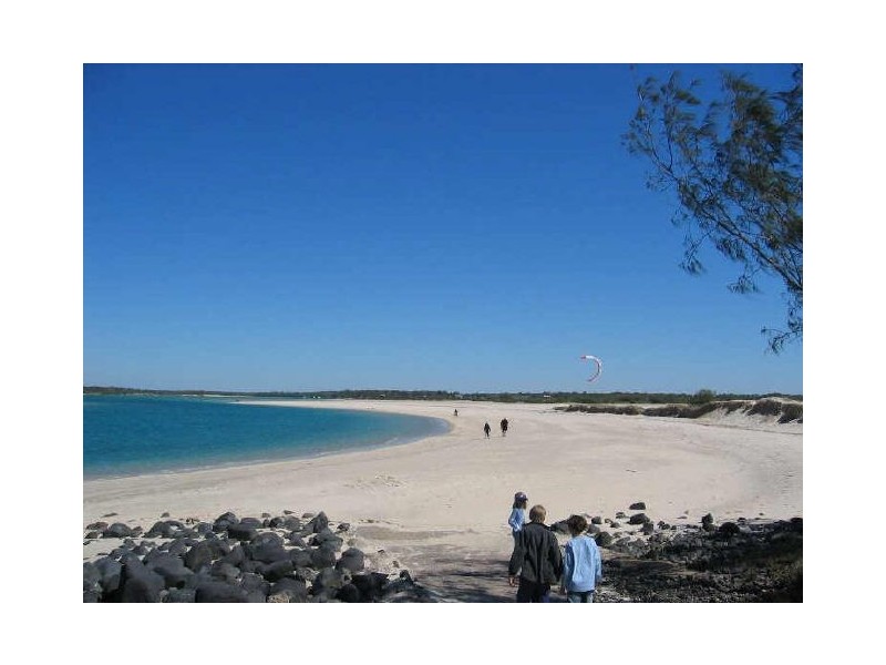 34 The Esplanade, Elliott Heads QLD 4670