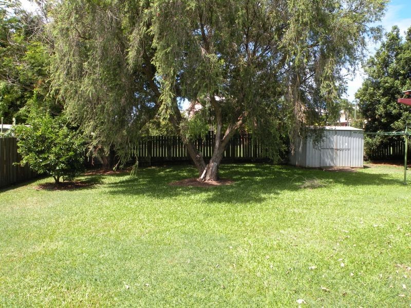 3 Linden Crescent, Qunaba QLD 4670