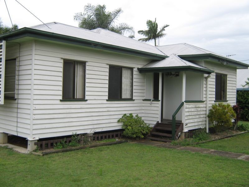 18 Alamein Street, Svensson Heights QLD 4670