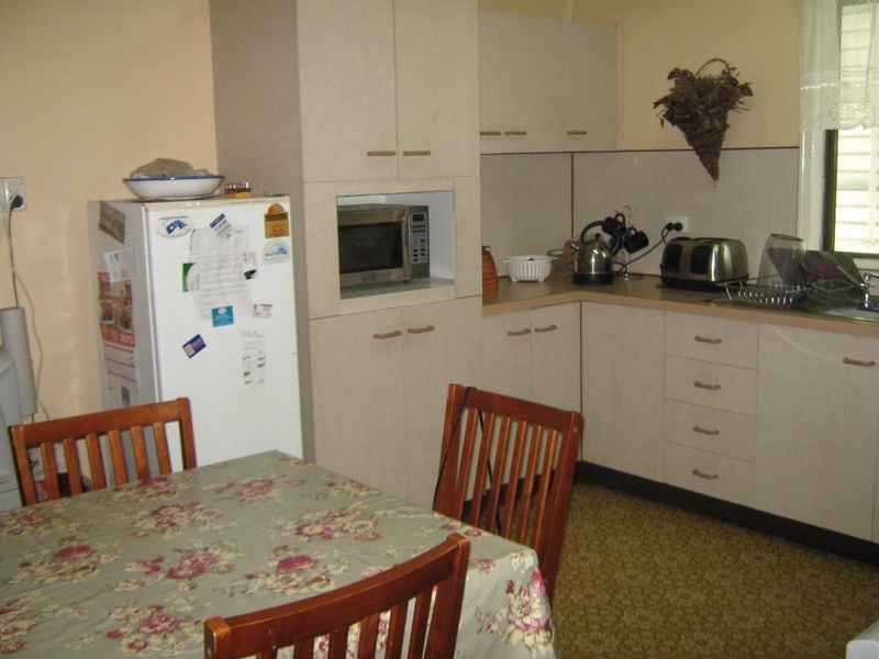 18 Alamein Street, Svensson Heights QLD 4670