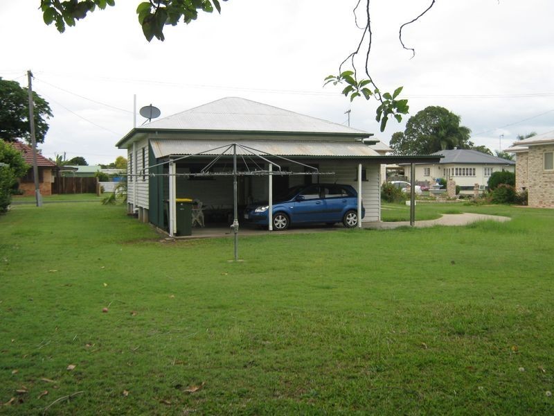 18 Alamein Street, Svensson Heights QLD 4670