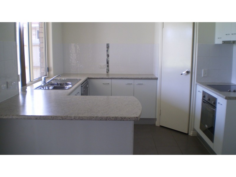 50 The Strand West, Thabeban QLD 4670