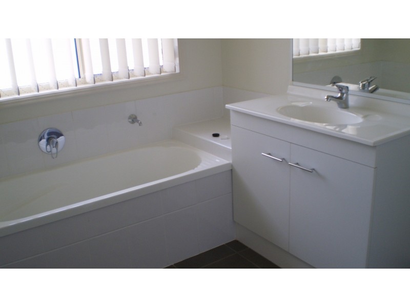 50 The Strand West, Thabeban QLD 4670