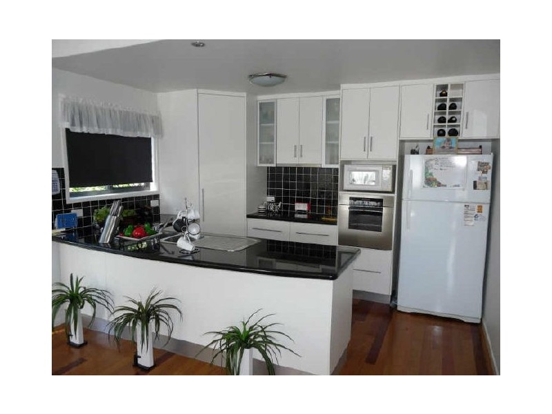 Unit 3/63 Holland Street, Bargara QLD 4670