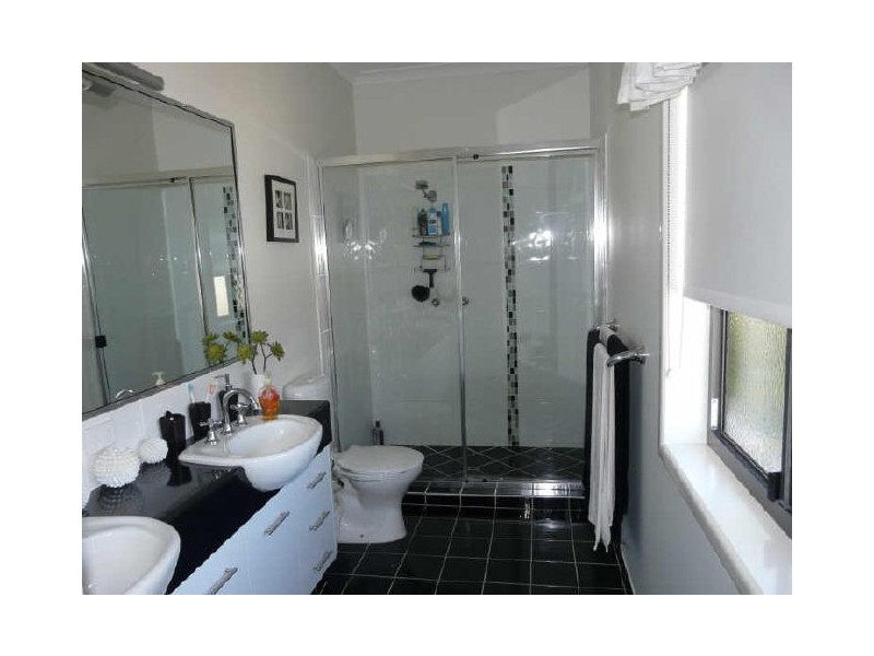 Unit 3/63 Holland Street, Bargara QLD 4670