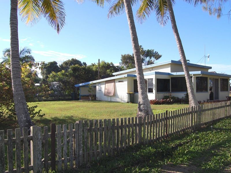 23 Bathurst Street, Elliott Heads QLD 4670