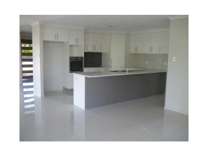 1 Churchward Street, Kepnock QLD 4670