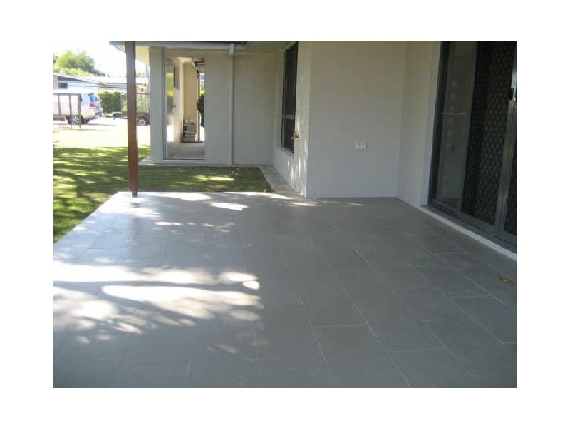 1 Churchward Street, Kepnock QLD 4670