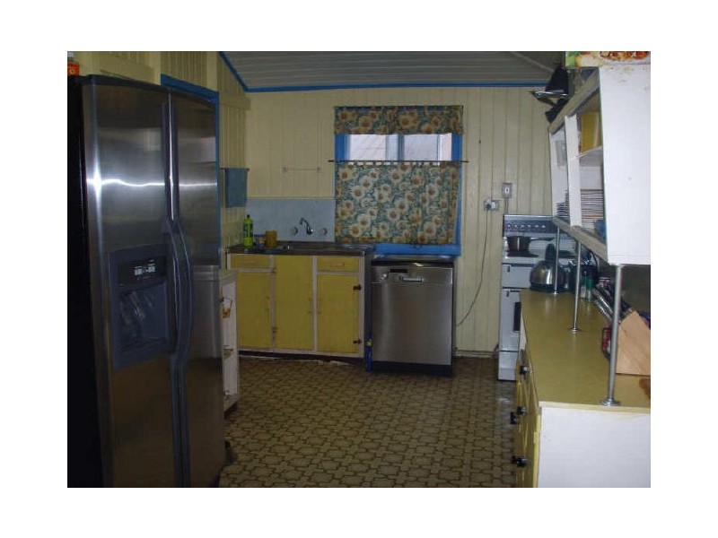 22 Curtis Street, Bundaberg South QLD 4670