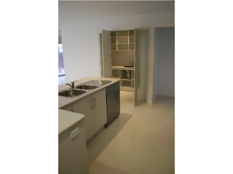 4 Sutherland Road, Branyan QLD 4670