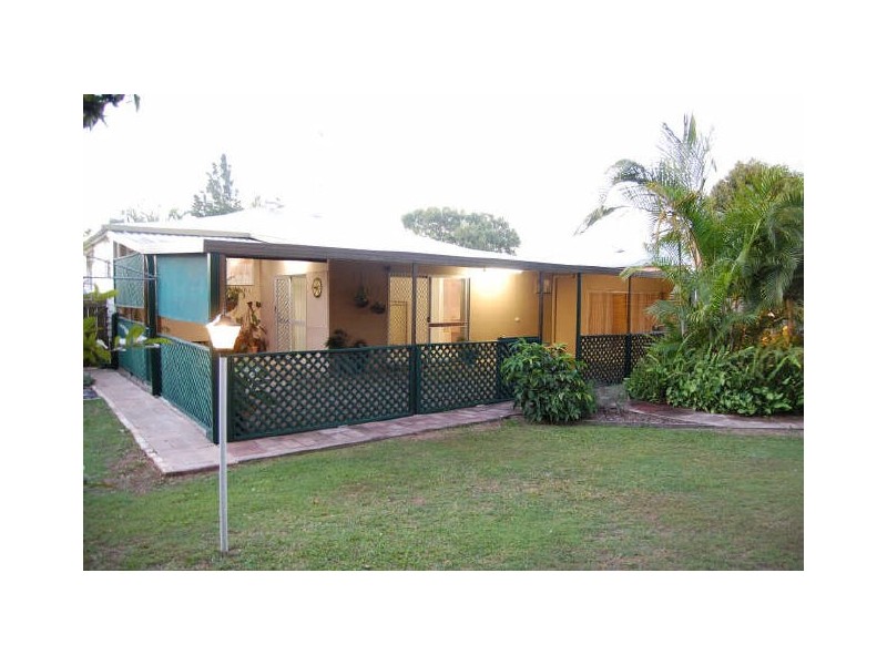 16 High Street, Walkervale QLD 4670