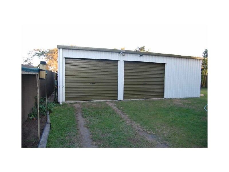 16 High Street, Walkervale QLD 4670