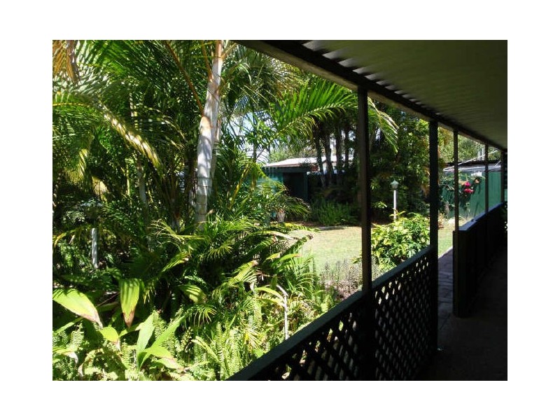 16 High Street, Walkervale QLD 4670