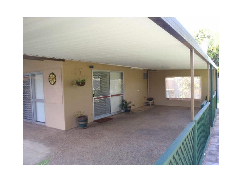 16 High Street, Walkervale QLD 4670