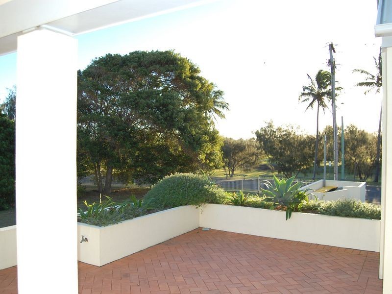 8/92 Miller Street, Bargara QLD 4670