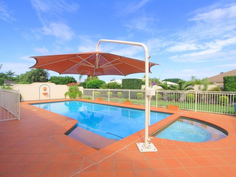 Avenell Heights QLD 4670