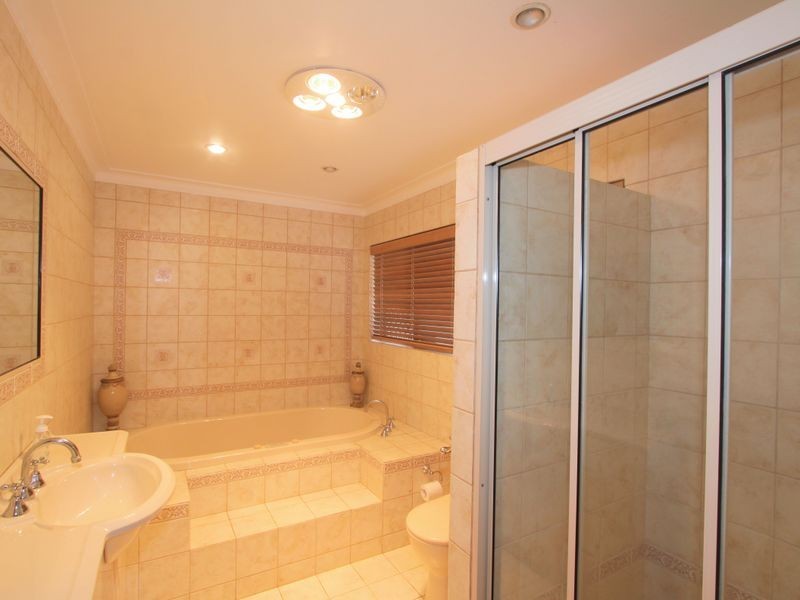 Avenell Heights QLD 4670