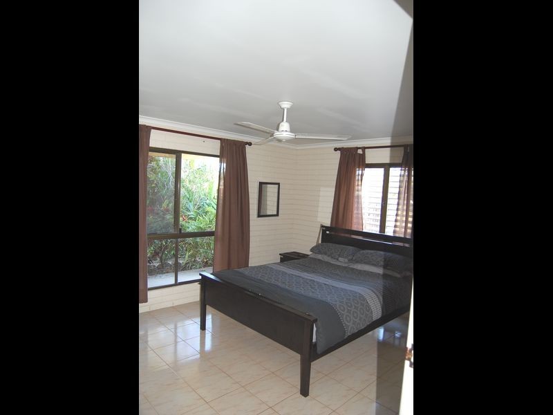 Elliott Heads QLD 4670