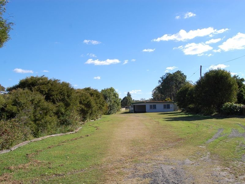 202 Cummins Road, Branyan QLD 4670