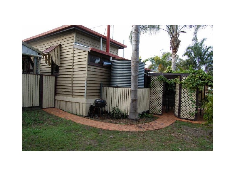 8 Buss Street, Bundaberg South QLD 4670