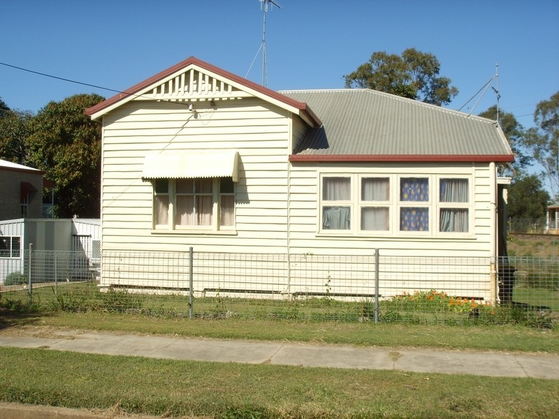 60 Perry Street, Bundaberg North QLD 4670