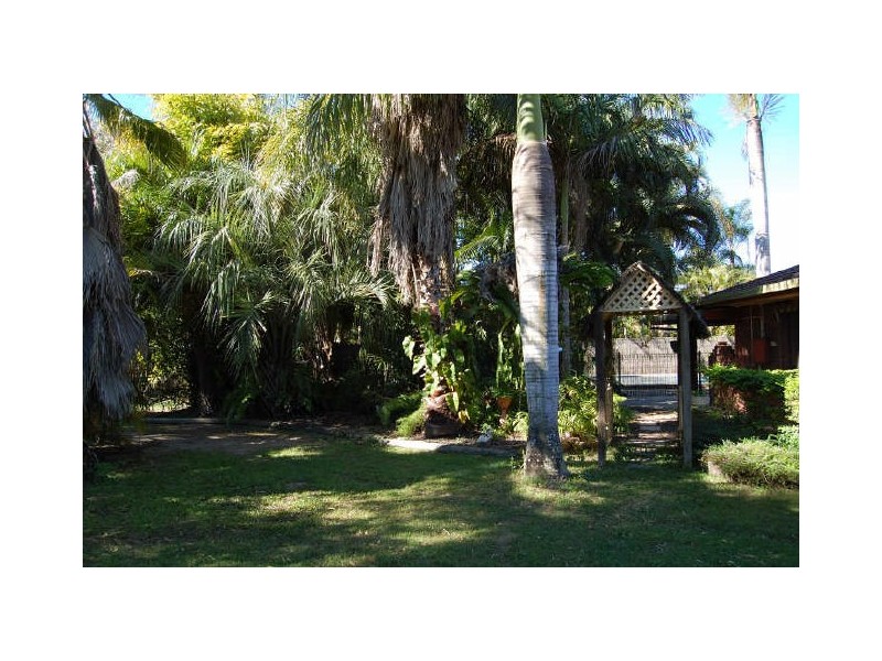 8 Jolley Lane, Thabeban QLD 4670